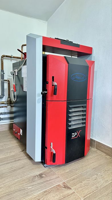 Vând centrală Attack 25 kw + Puffer 1000 l + Boiler Eldom 100 l + Vas expansiune 200 l + UPC