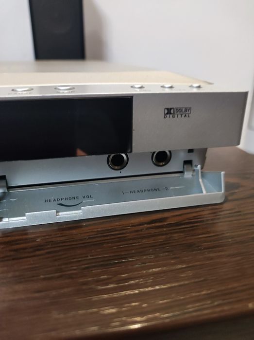 DVD плеар BUSH 2035XI