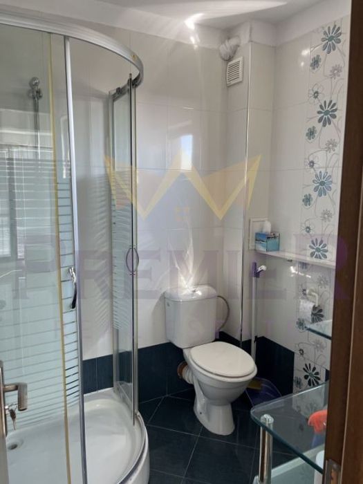 Дава се под наем Къща в Варна, м-т Траката - 285 кв.м за 1800 € - Снимка #6