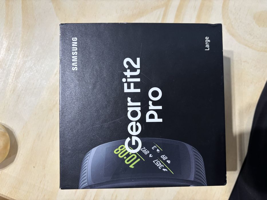 Смарт гривна - часовник Samsung Fit2 Pro + подарък още един смарт часовник, черен