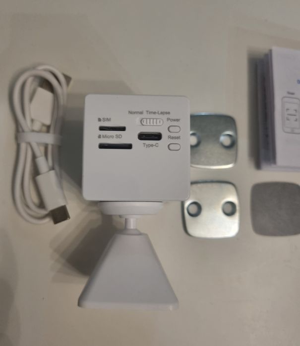 Камера EZVIZ CB2 4G Smart Home Battery Camera