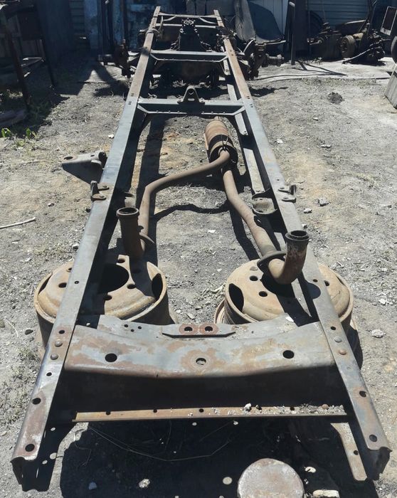 Продам запчасти Зил 130