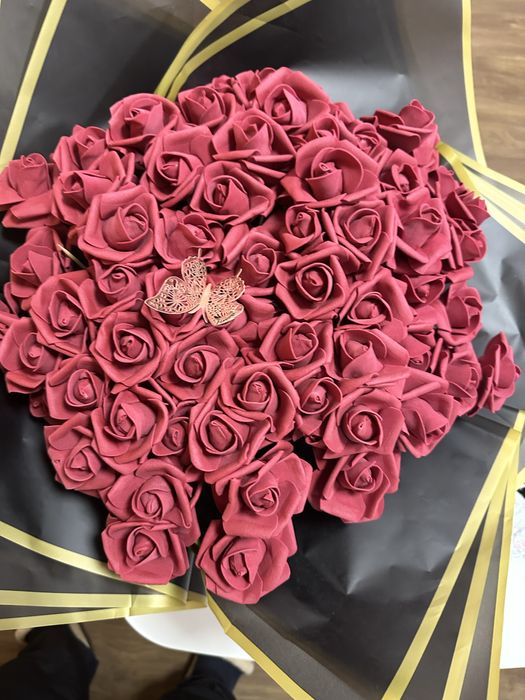 Букет от рози с мече от рози