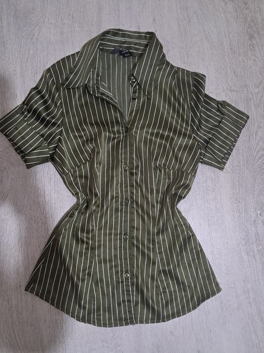 Lot haine toate 30 lei!