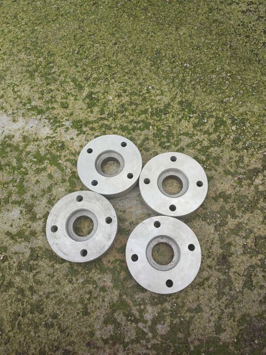 НОВИ Алуминиеви фланци за Опел Корса с 4 болта