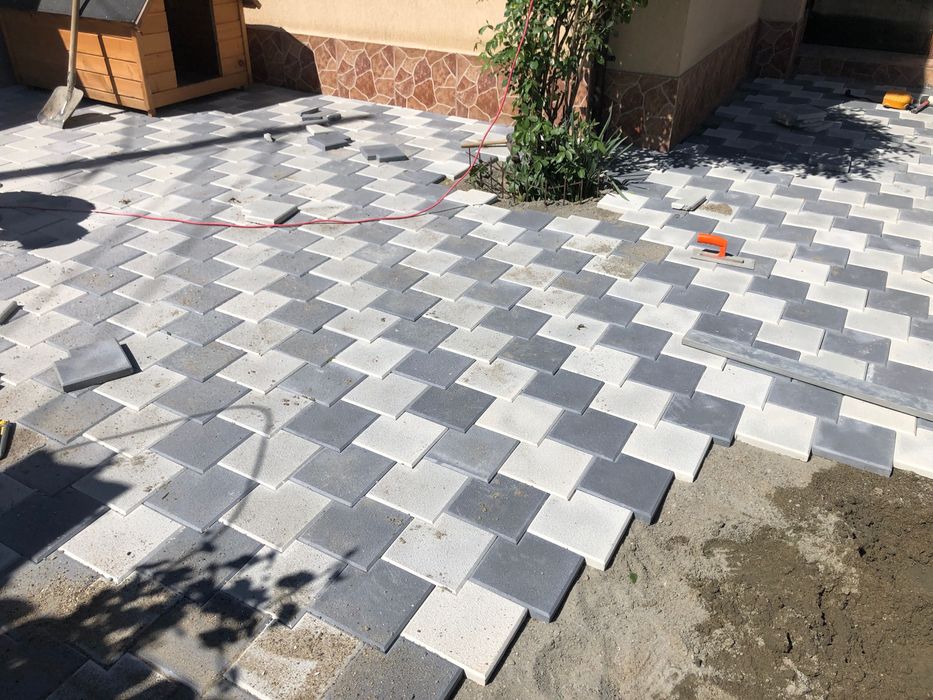 Producator pavaje gradina, dale, borduri, capace gard, coame gard