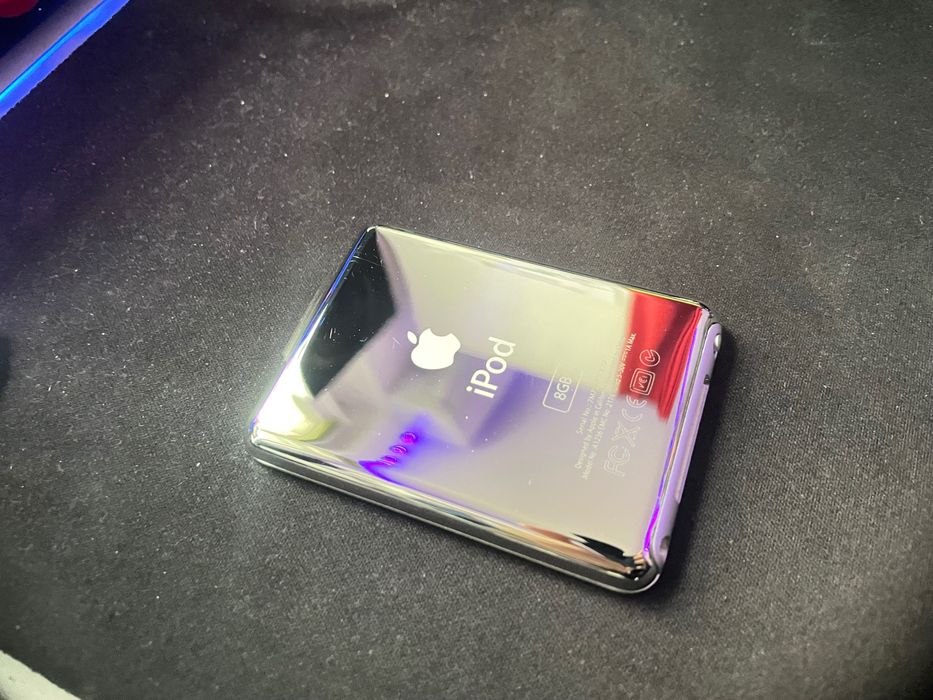 ipod nano 3rd gen 8gb perfect condition