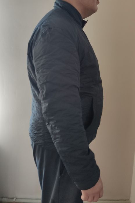 Продам куртку Massimo Dutti