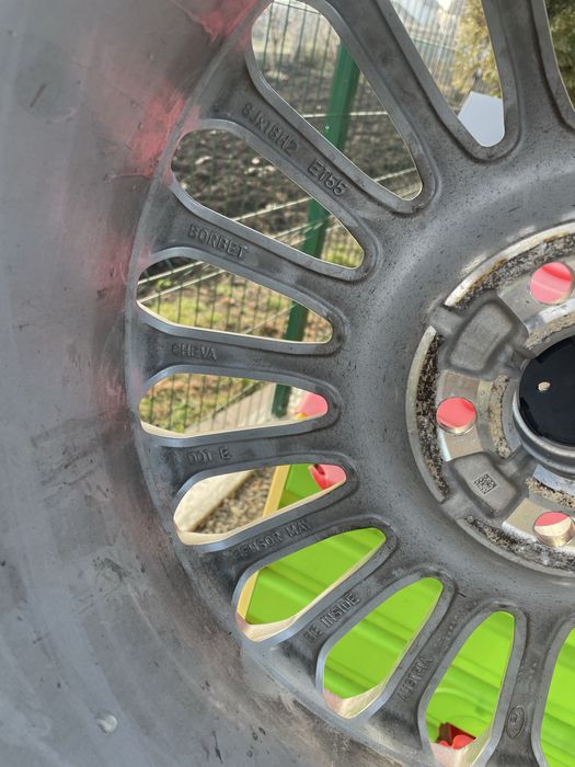 Set roti/jenti Ford 18”