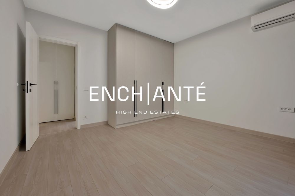 Тристаен апартамент за продажба в кв. Кръстова Вада