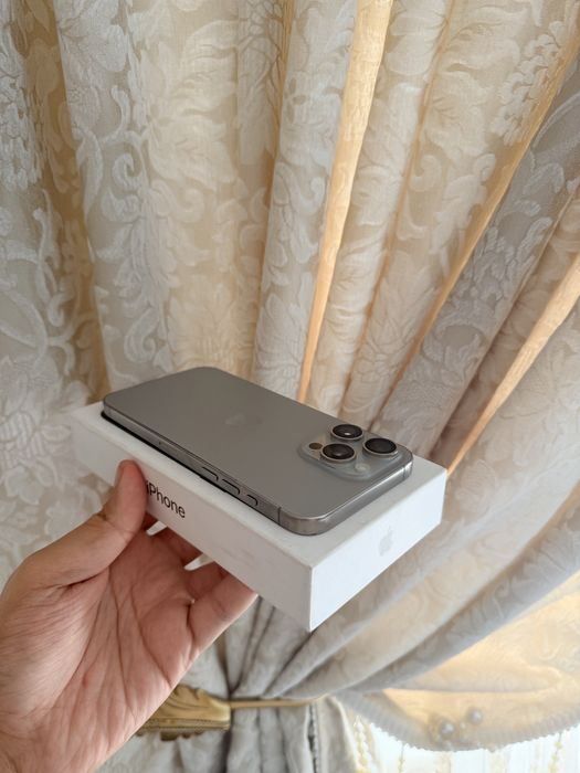 iPhone 15 Pro Max 256Gb - В отличном состоянии