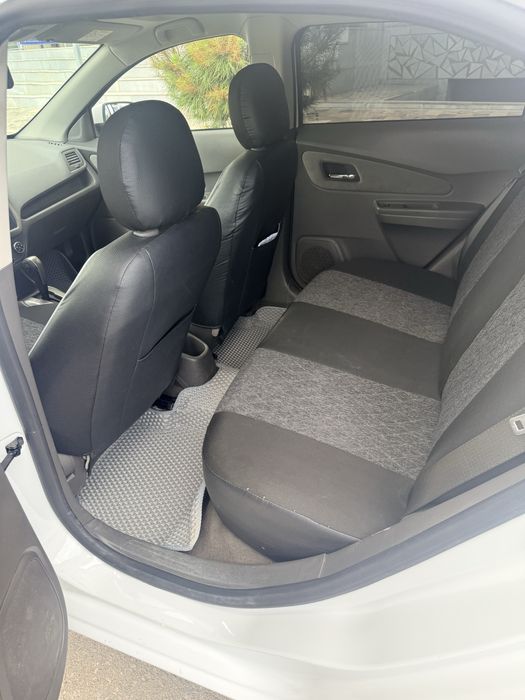 Продам свой автомобиль Chevrolet Cobalt 2025, пробег 15 000.