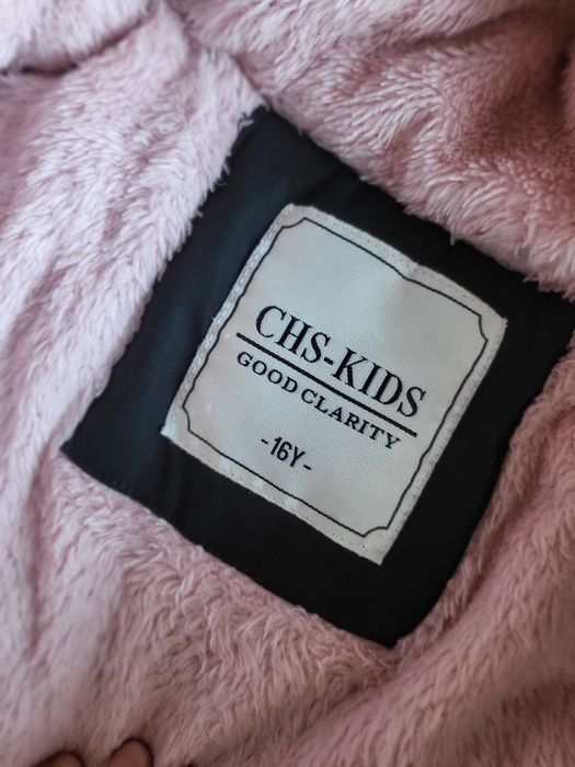 ЧИСТО НОВА рокля и яке.