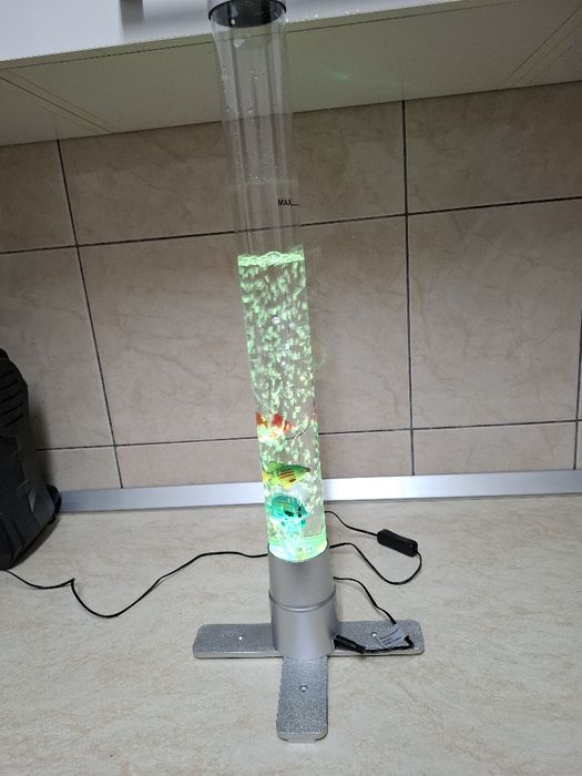 Lampa cu led si pestisori