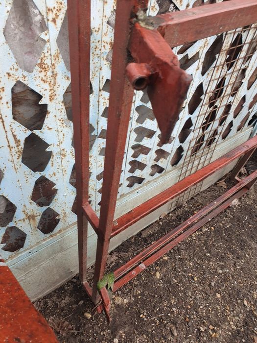 Vand portbagaj metalic Dacia papuc 5 locuri model vechi