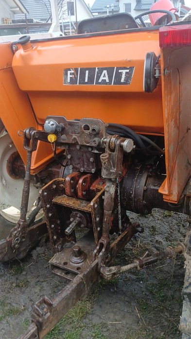 Tractor fiat 780sau schmb cu fiat maimic