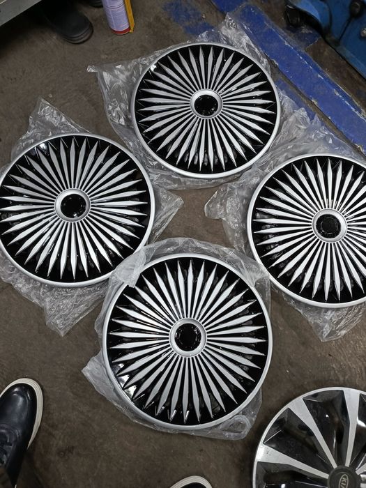 Колпаки новые .15 ие