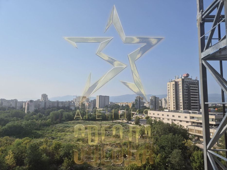 Двустаен до Мол Плаза