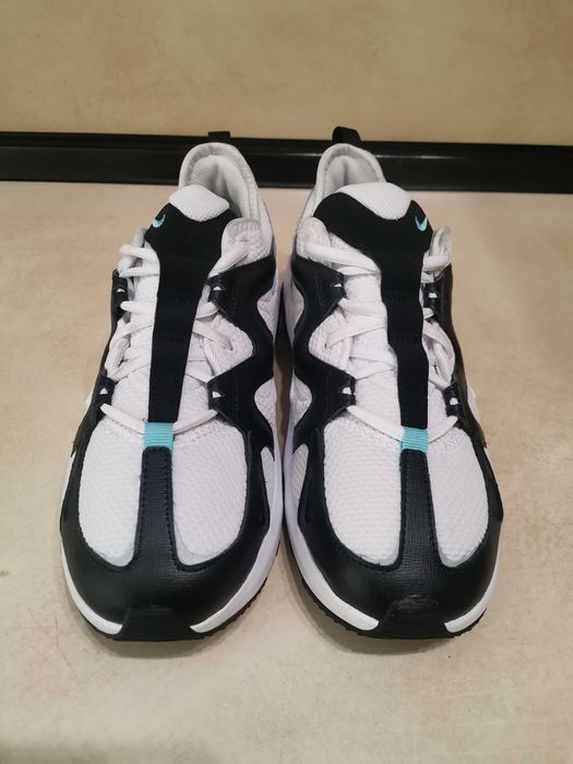 NIKE Air Max Graviton.