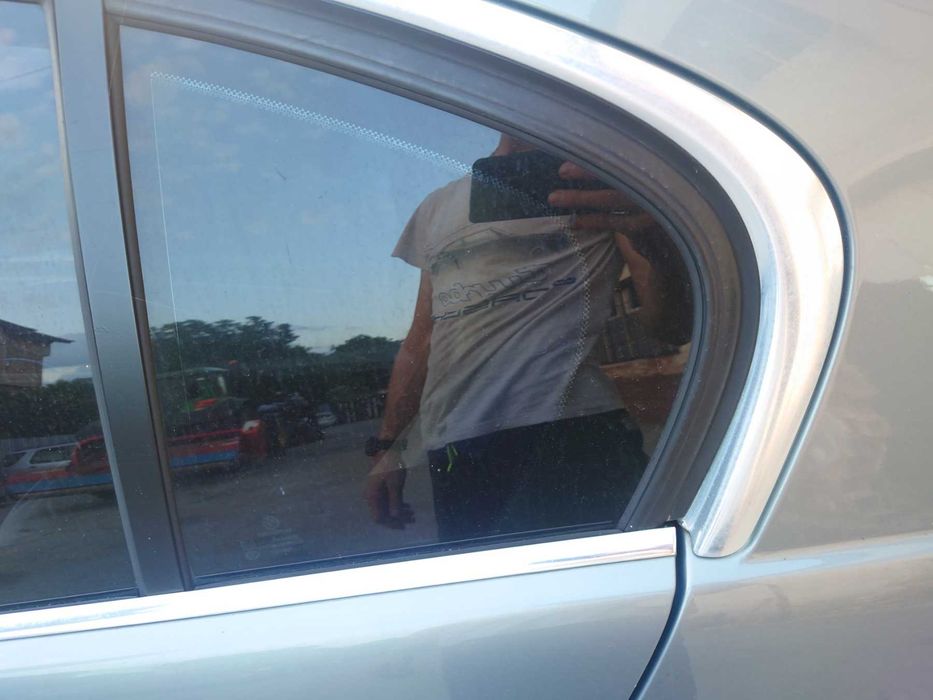 На части БМВ Е90 330и 258 коня БМВ - BMW e90 330i 258 hp