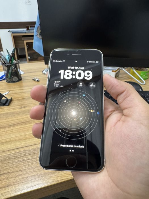 iPhone Se3 86% White