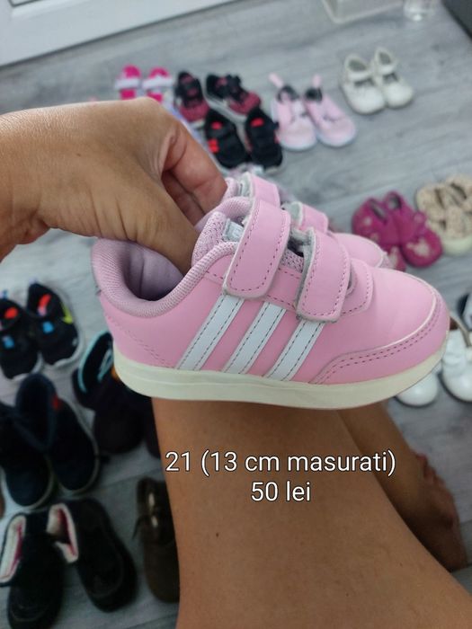 Adidasi fete 20/21/22