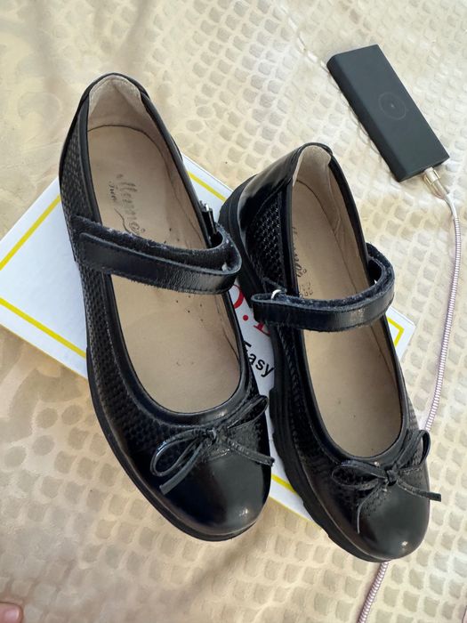 Продам туфли детские