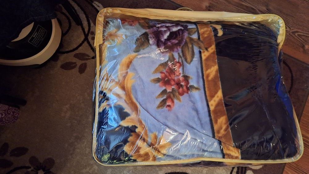 Продавам одеала.