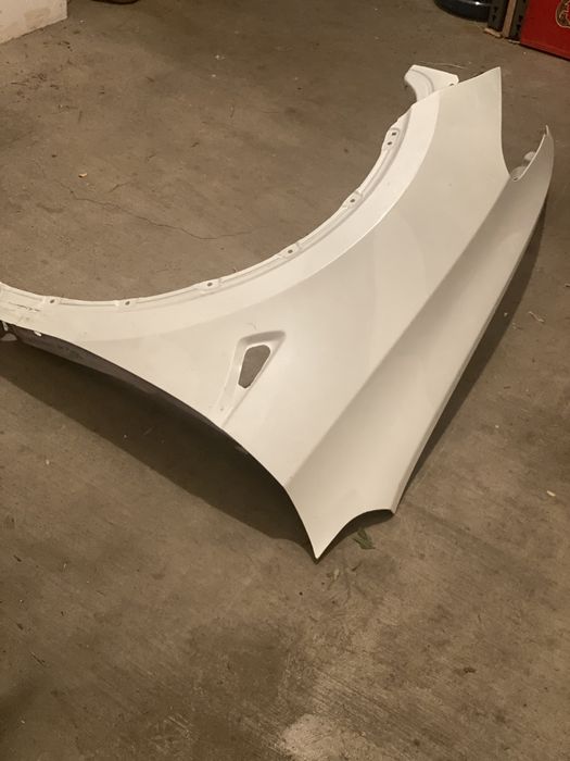 Калник за Tesla Y