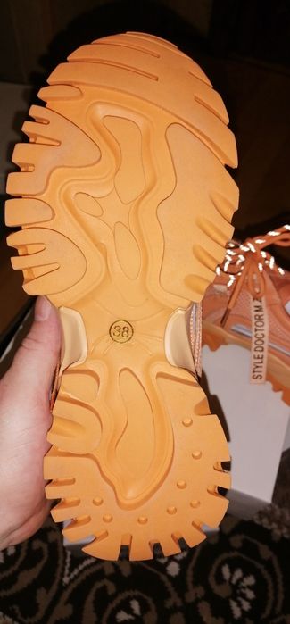 Летние Женские кроссовки 38 размер