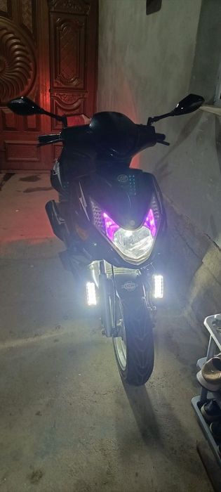 Lifan skuteri sotiladi