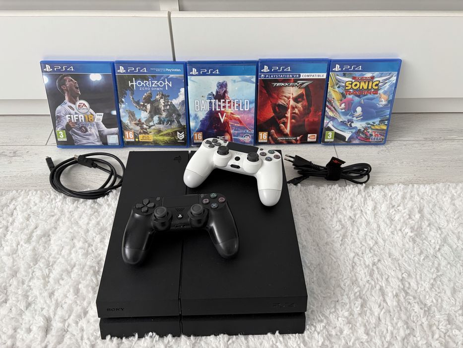 PlayStatin 4 Slim ( 5 Jocuri + 2 Controlare)