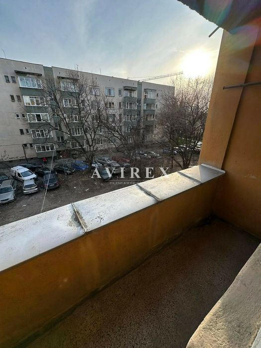 Дава се под наем Тристаен апартамент в Пловдив, Кючук Париж - 90 кв.м за 323.85 € - Снимка #11