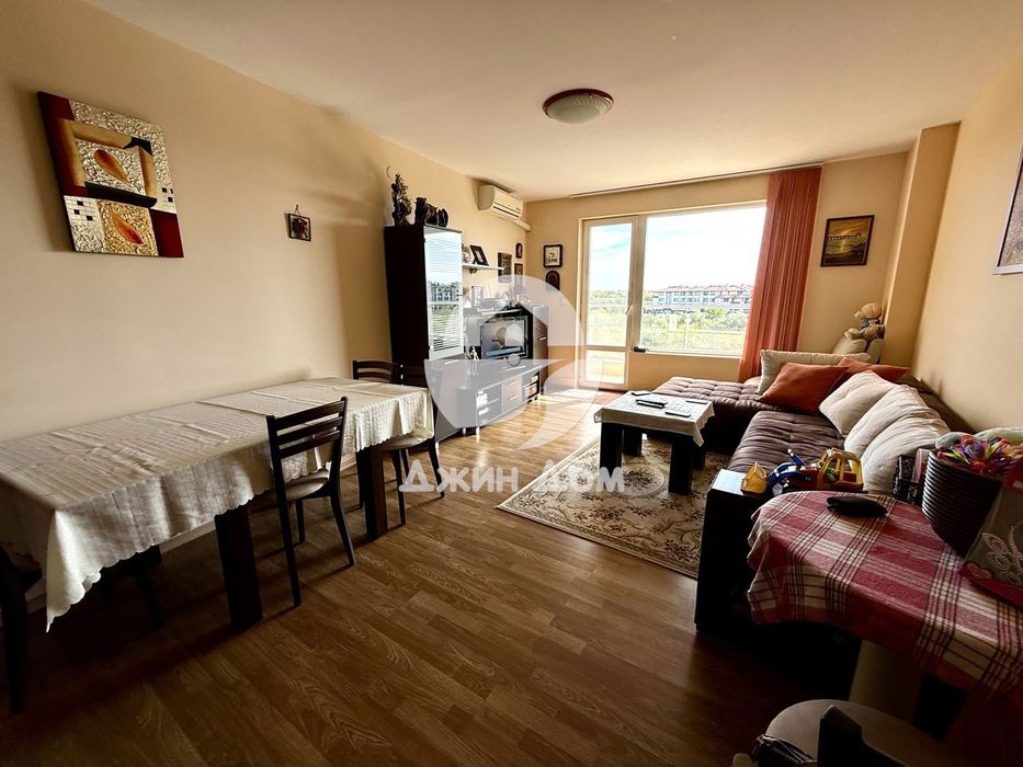 Двустаен апартамент с НИСКА ТАКСА в к-с Джоли, гр. Несебър