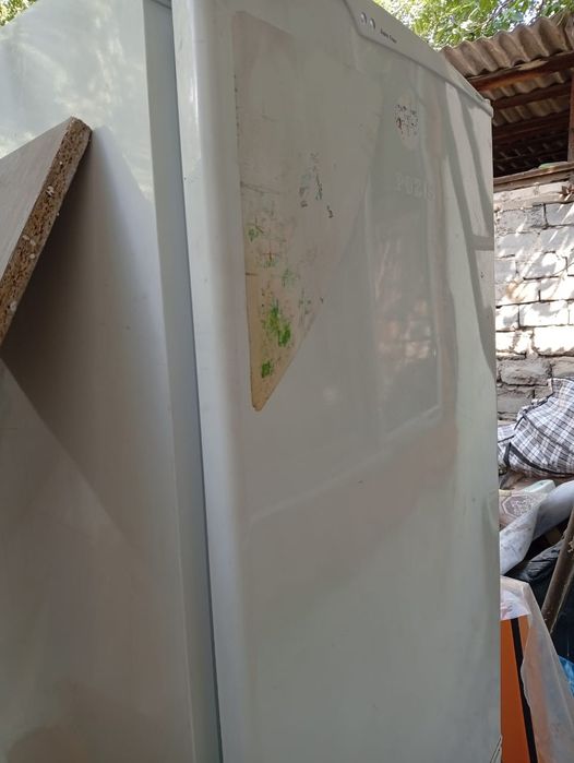 Продам рабочии  холодильник