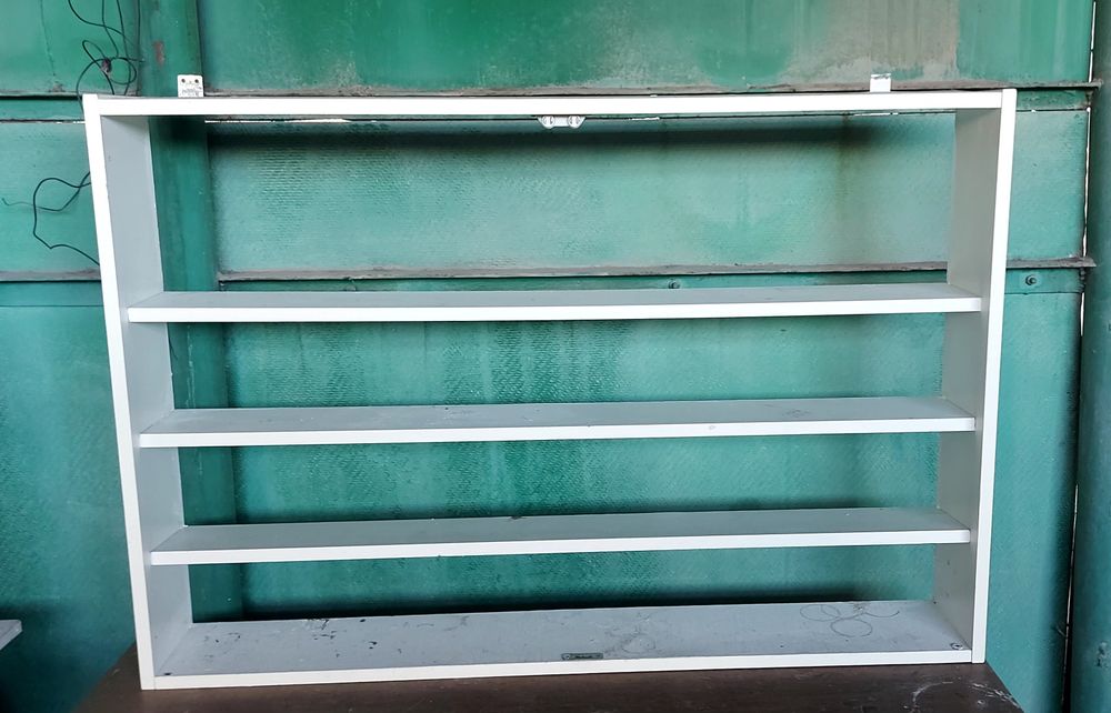 Полки      хорошие