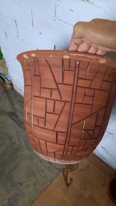 Цветочный горшок. Б/у. Высота:28 см , диаметр 31 см.