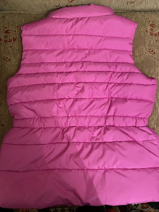 Безрукавка на девочку