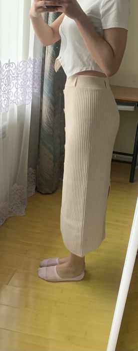 Юбки длина миди молочного цвета
