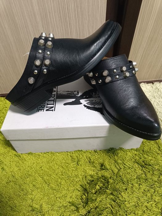 Saboti dama mărimea 37