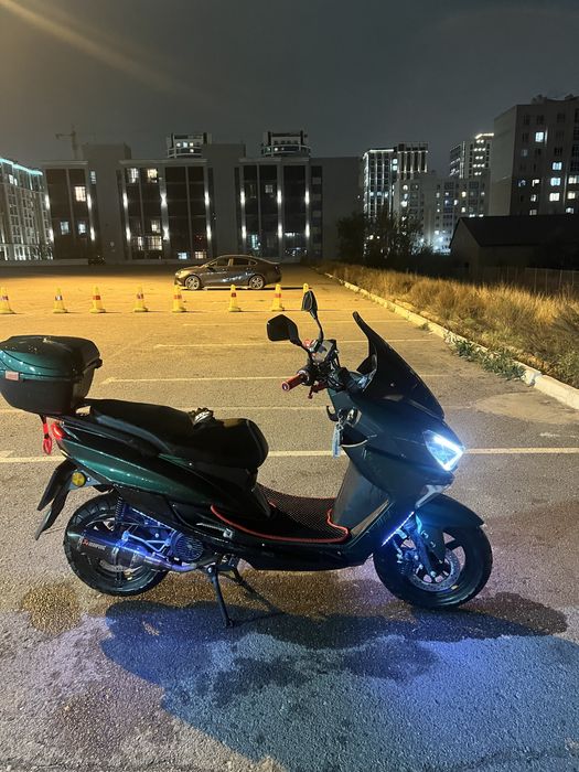 Мопед Макси Mvxi