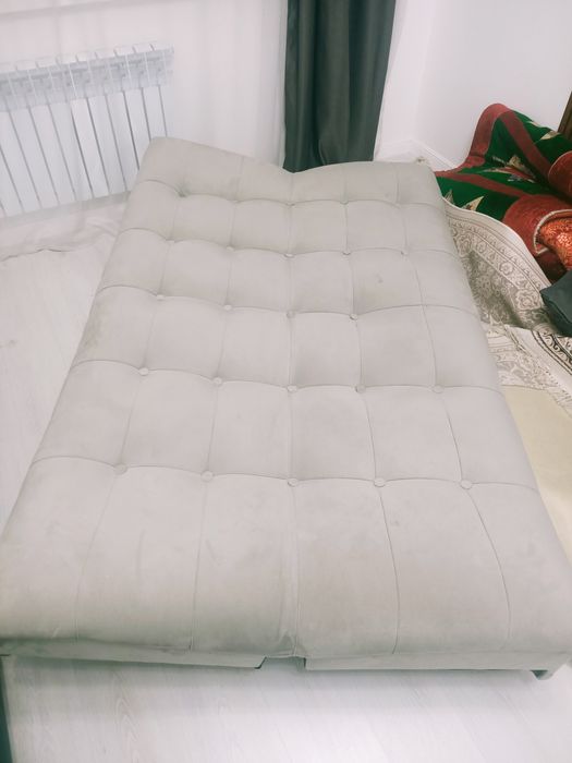 Диван б/у удобный