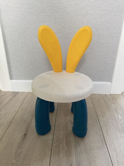 Продам детский стул