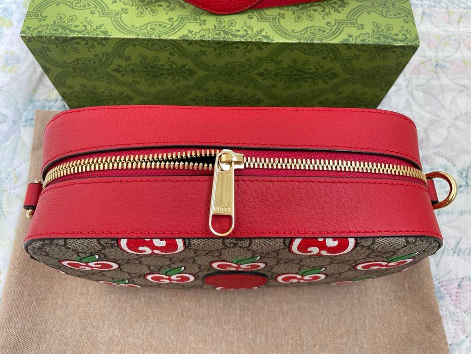 Гучи Бежова чанта Apple Принт Оригинална Gucci Червена Дръжка Gold GG