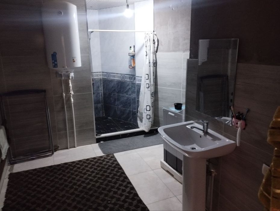 Baytqorgon hovli sotiladi