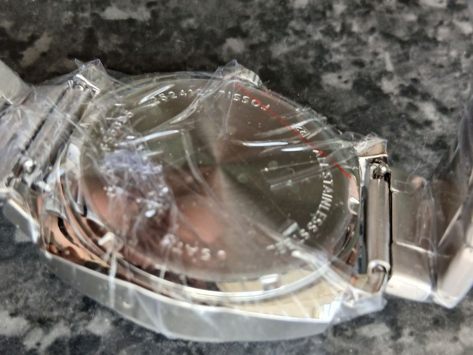 Нов Часовник FOSSIL Machine FS6095