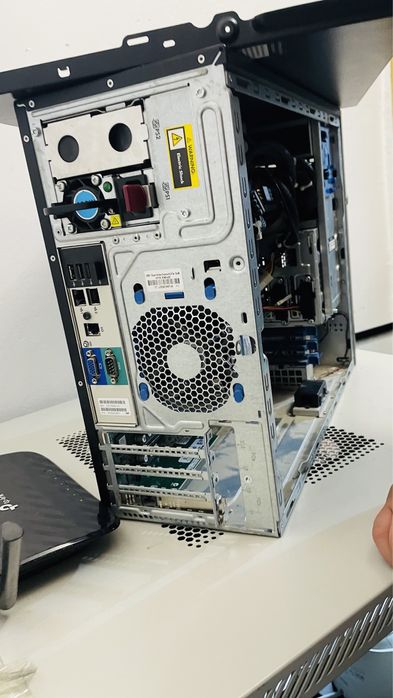 Сервер HP ProLiant ML310e gen8