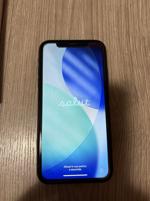 Vand iPhone 11 baterie 76%