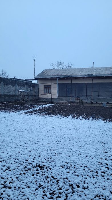 Yengi 16 yilli Bunyotkor maxxala 4 sotix yer sotiladi