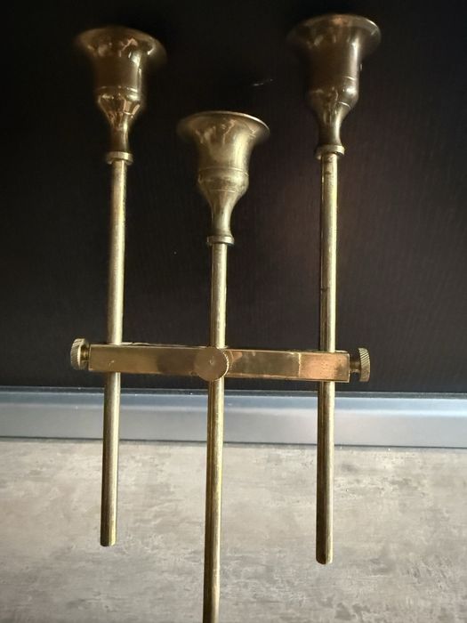 Candelabru ajustabil din alama